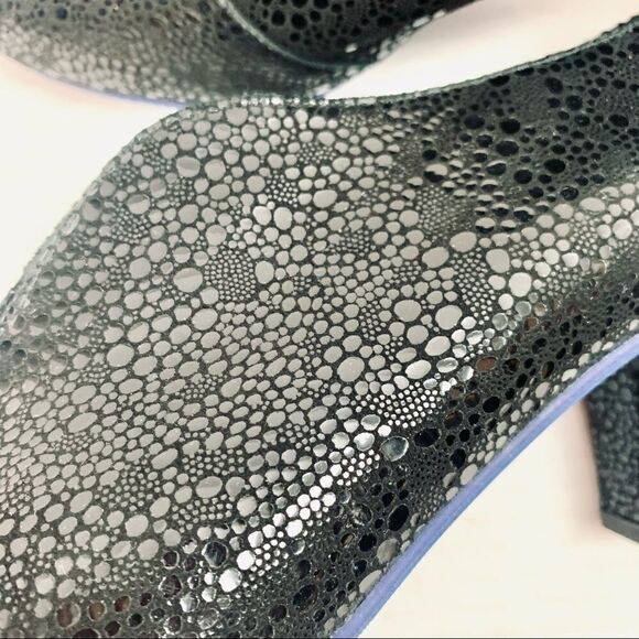 5028 Artisan Crafted Black Sparkle Textured Cut Out Ankle Bootie 6.5 - Picture 8 of 12